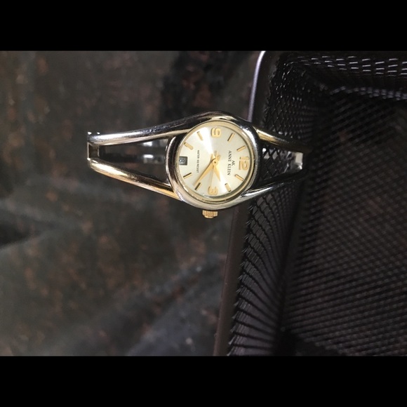 Watch- Anne Klein - Picture 3 of 5